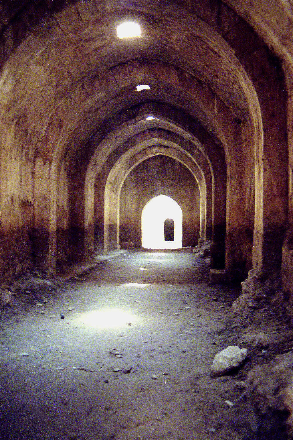 06.08.1991 | im Inneren | überdachte Innenräume vor der Restaurierung