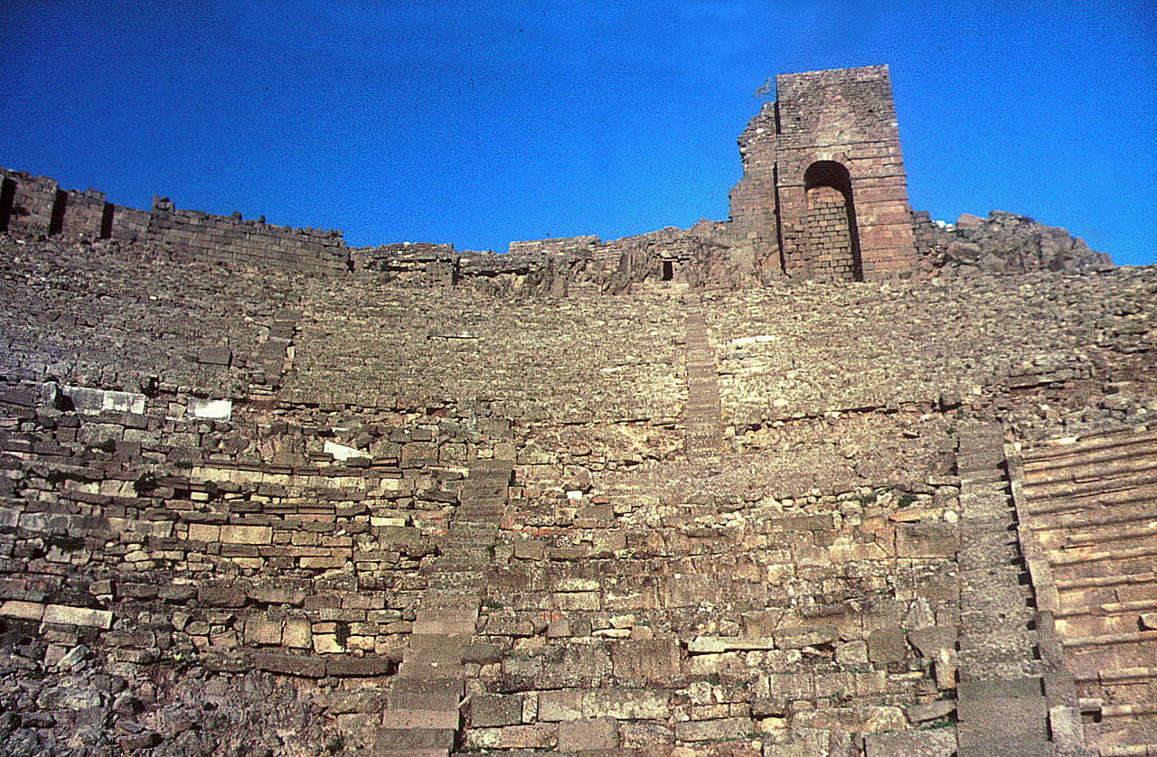 18.09.1968 | Theater   | Sitzreihen und Aufgänge unterm Turm