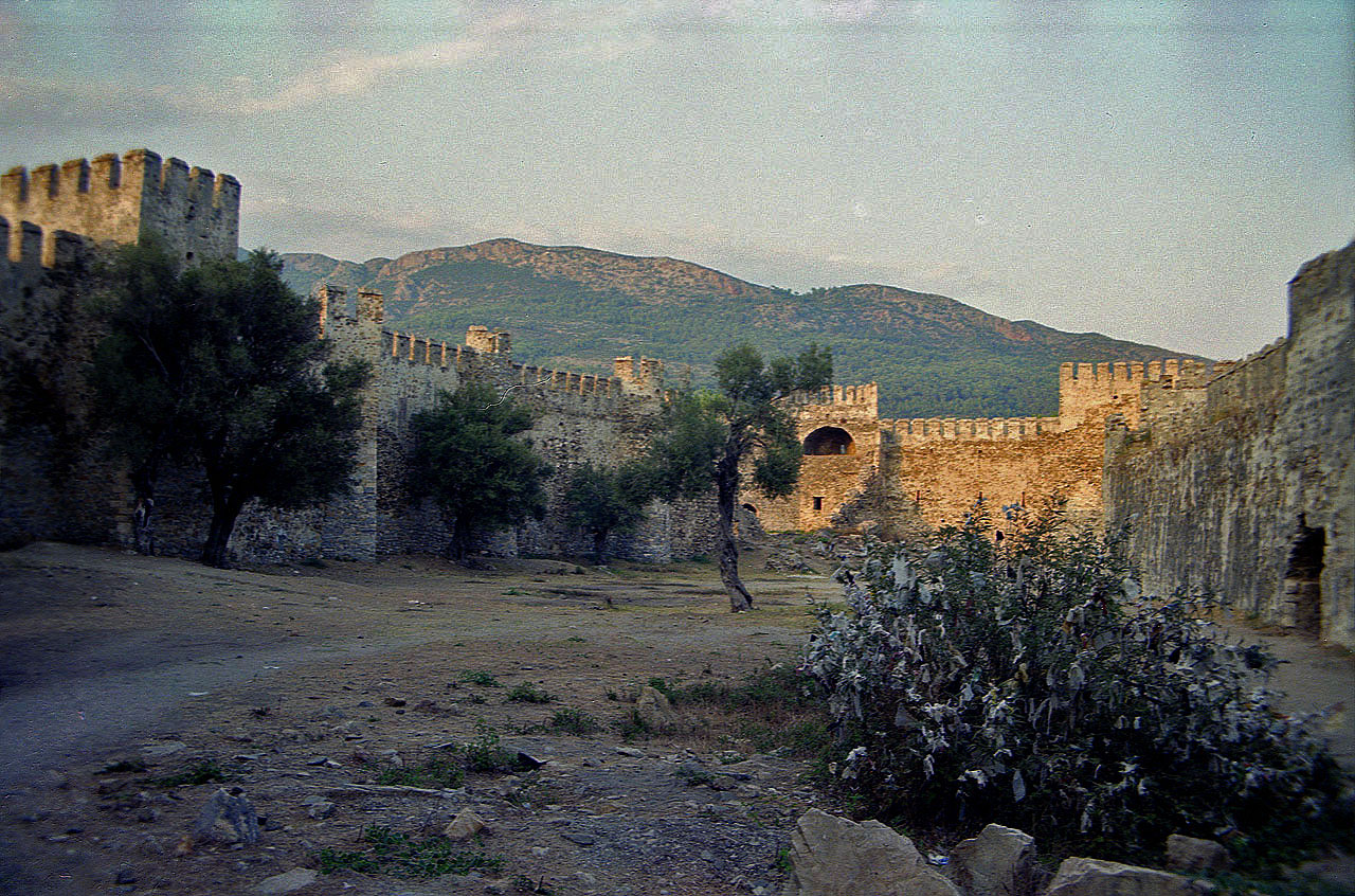 21.09.1992 | Innenhof | nördl. Innenhof und Umfassungsmauer