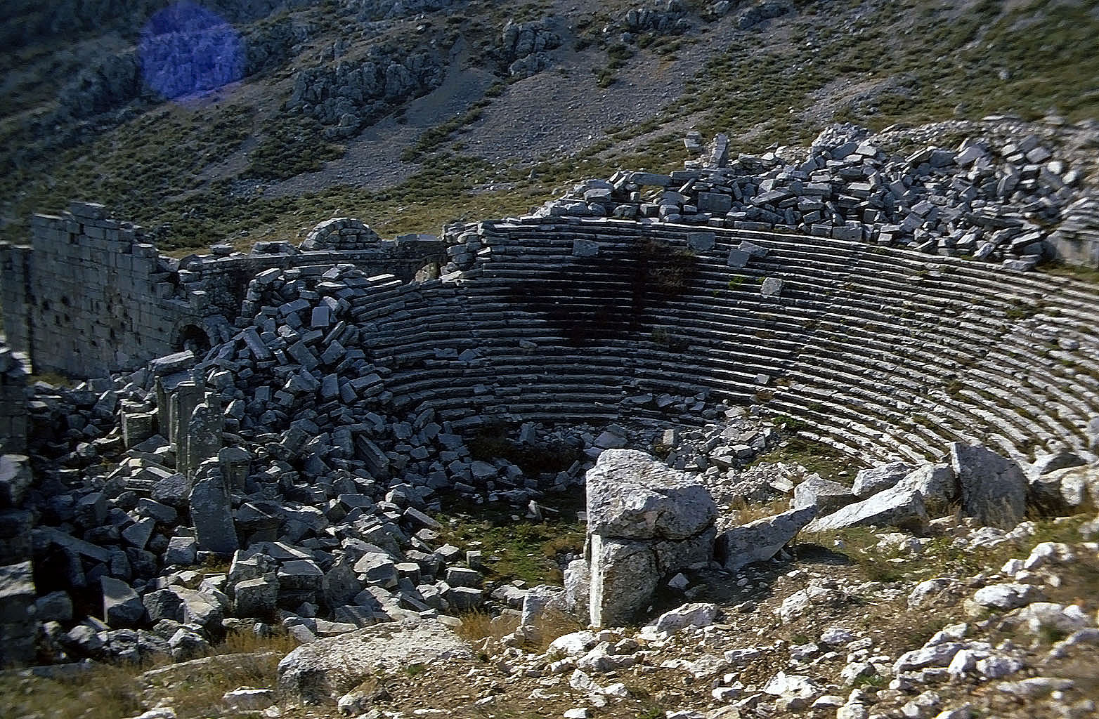 27.04.1993 | Theater   | Bühne, Bühnengebäude und Sitzreihen