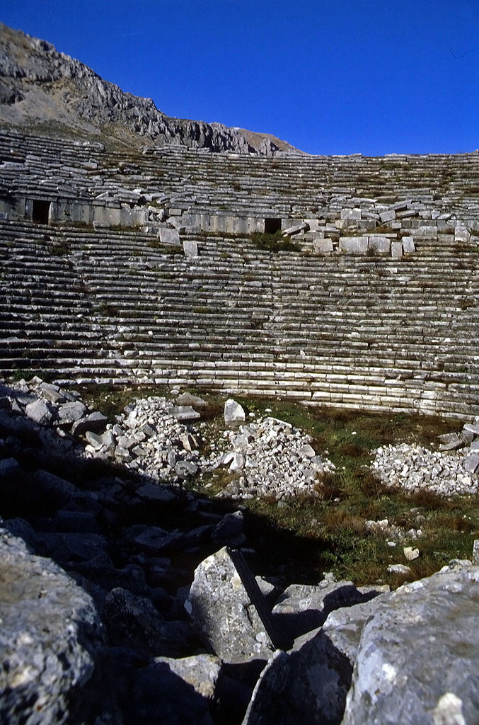 27.04.1993 | Theater   | Bühne und Sitzreihen