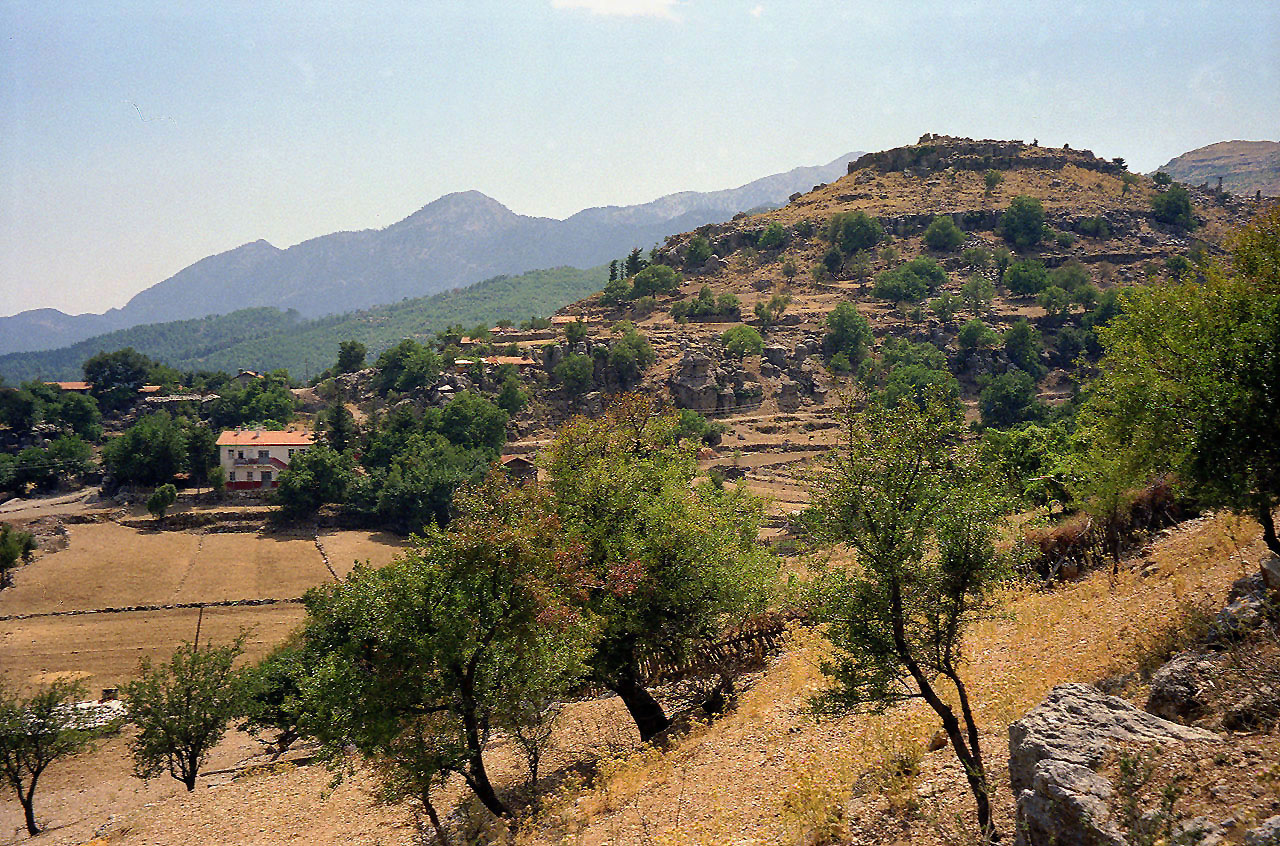 25.08.1995 | Selge | Terrassenlandschaft vor den Taurus Bergen