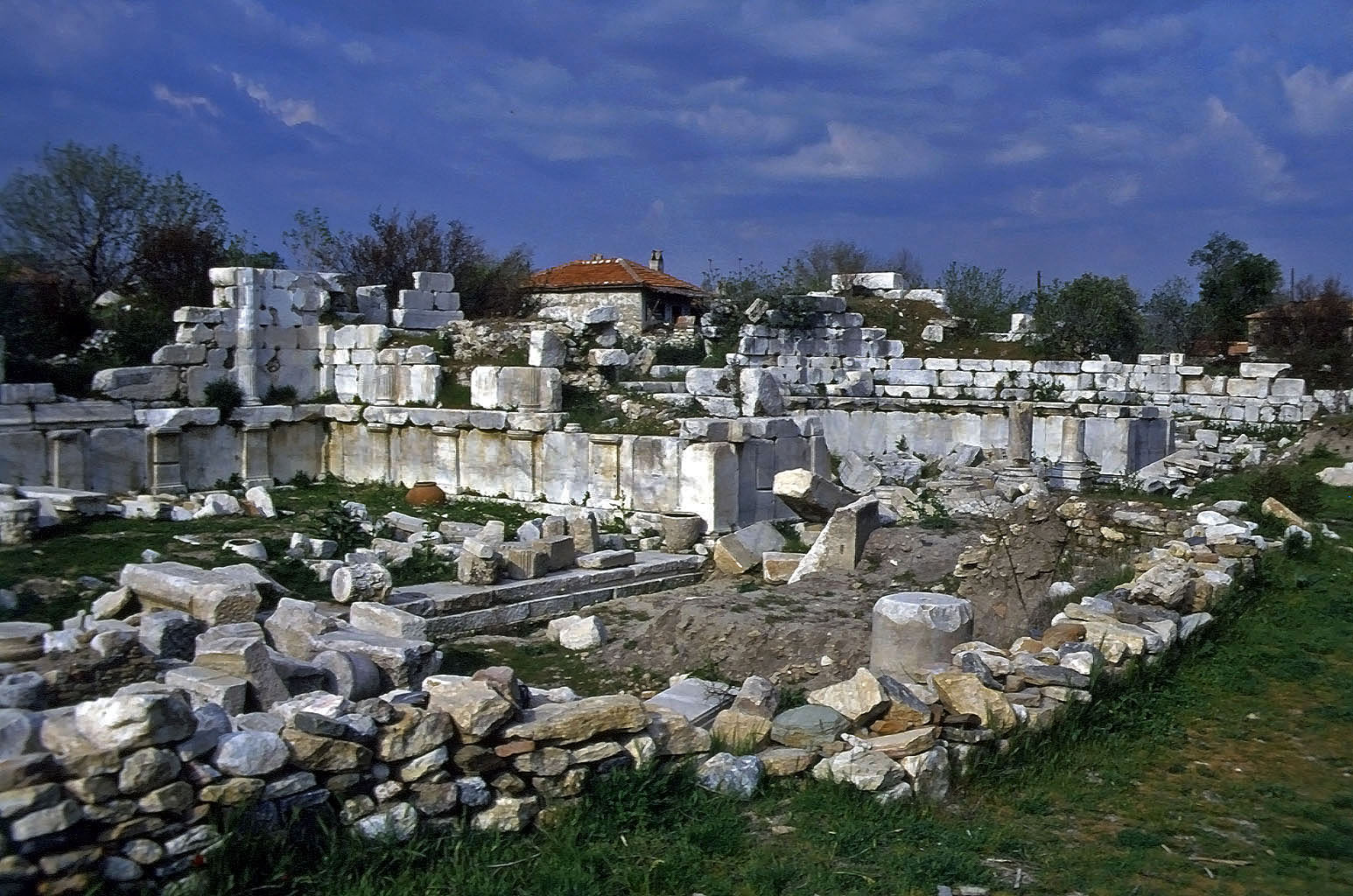 23.04.1993 | Gymnasium  | prunkvolle Räume mit vielen Fragmenten
